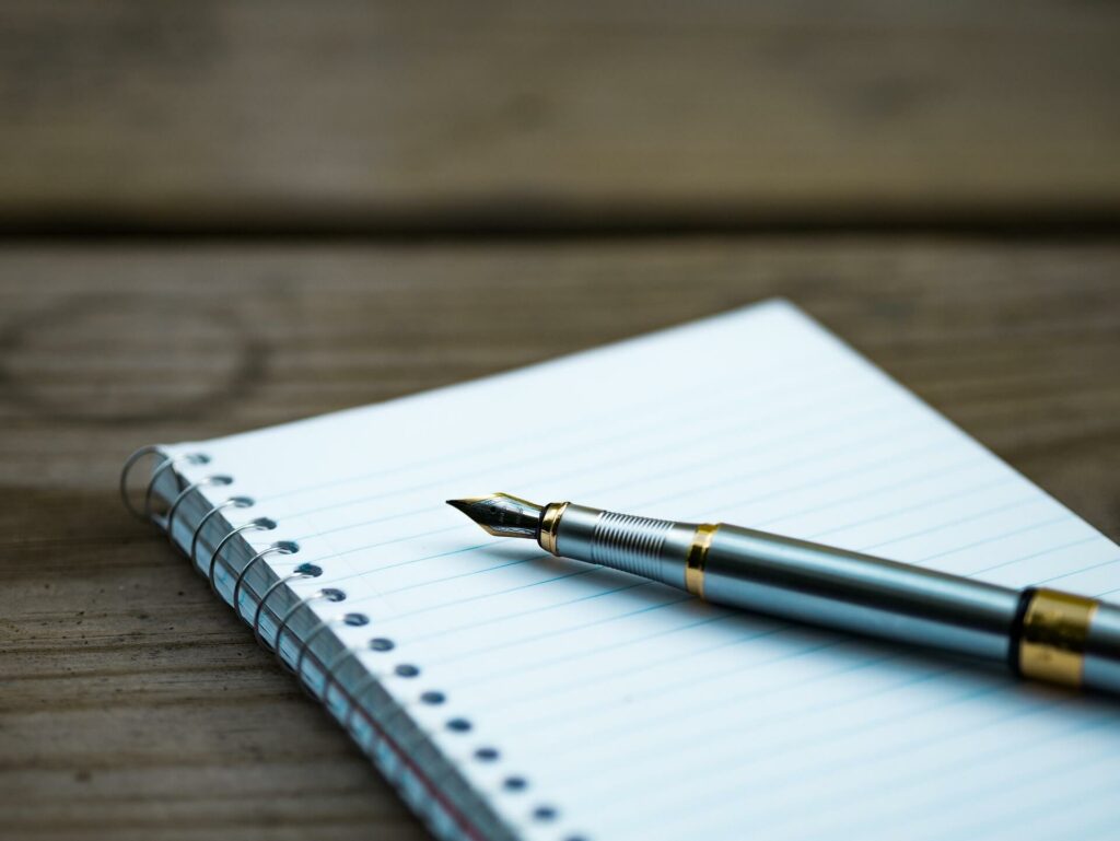 améliorer sa confiance en soi Image par Pexels de Pixabay - pexels-fountain-pen-1851096_1920